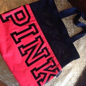 Pink by VS nwot medium size overnight bag